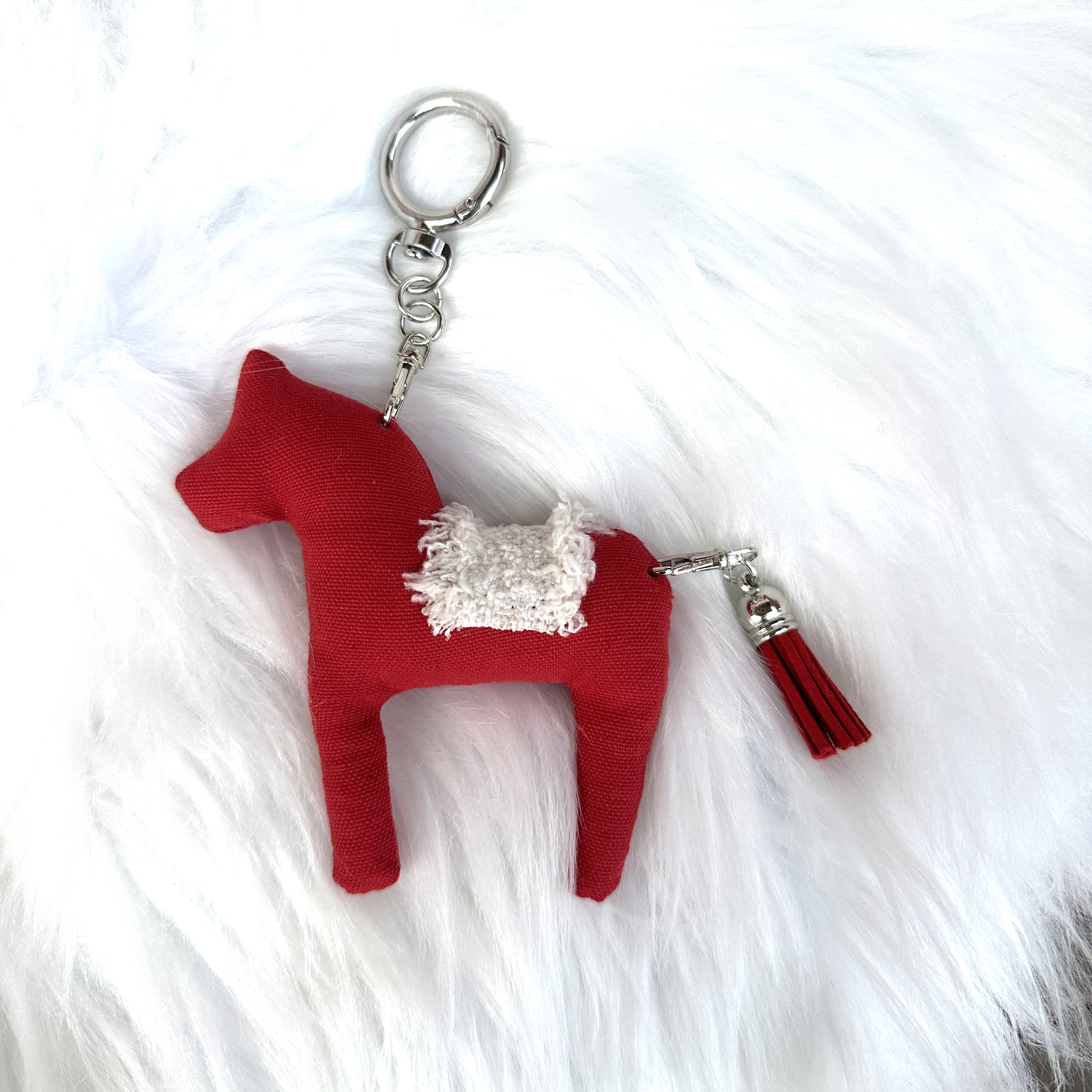 행운의 붉은 말 키링